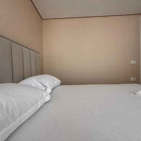Deon 3* Vlorë